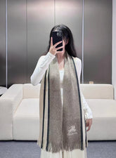 China Replica Burberry Scarf 56usd Only